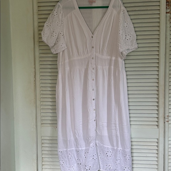 Knox Rose White plus size dress size 2X eyelet sleeve and bottom hem - Picture 7 of 7